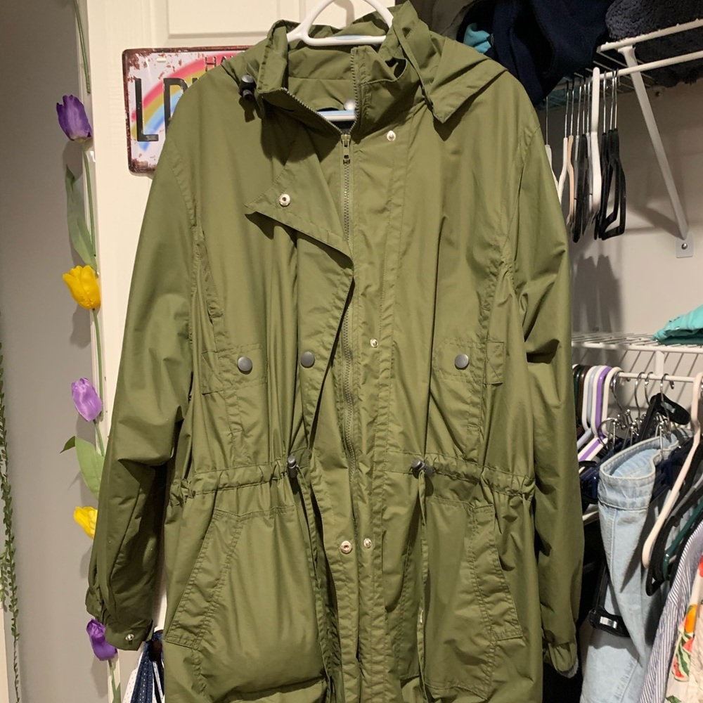 SUPER LONG AND BIG OLIVE GREEN WINTER JACKET SUPER WARM SIZE 2X OVERSIZED